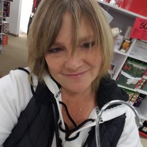 Meet your Posher, Debbie